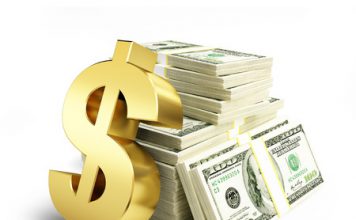 Dollar Edges Higher; Central Bank Meetings in Focus