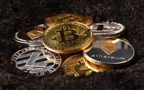 At least $1 billion of client funds missing at failed crypto firm FTX : Report crypto firm