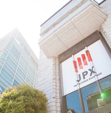 Asia FX Heads For Weekly Bounce, Dollar at 7-Mth Low on Easing Inflation ASIAN FX