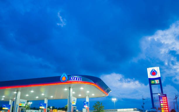 Oil Rises After Steep Losses, But Recession Fears Limit Gains Oil rises