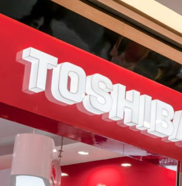 Toshiba Cuts Full-Year Profit Estimate, COO Resigns Toshiba