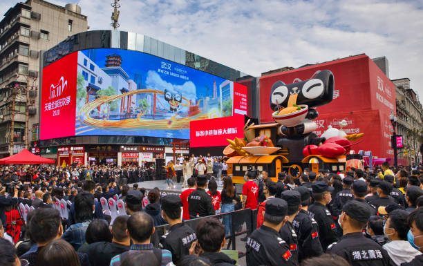 Alibaba’s Hong Kong Shares jump Nearly 15% on Six-Way Split Plans