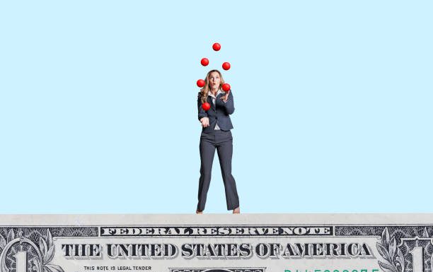 Dollar Edges Lower Ahead of Payrolls; yen Weakens After BOJ Stands pat