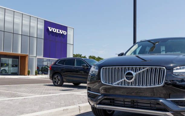 Volvo Cars Plans Cost Cuts As First-Quarter Profit Drops