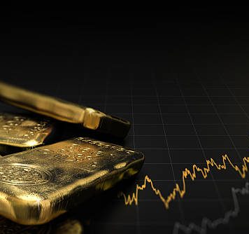 Gold Extends Gains, Set For Bumper Week Amid Softer Inflation