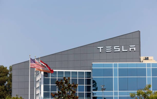 Tesla Resumes US Orders For Model 3 Long-Range Version At Lower Price