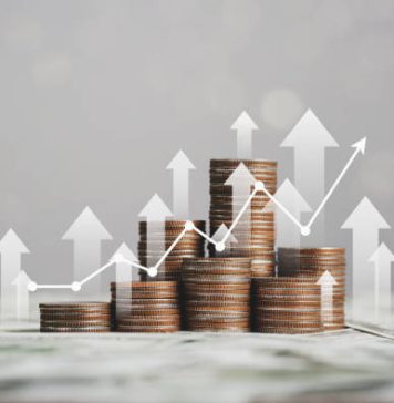 Asian Stocks Sink Amid Pre-CPI Angst, China Extends Losses