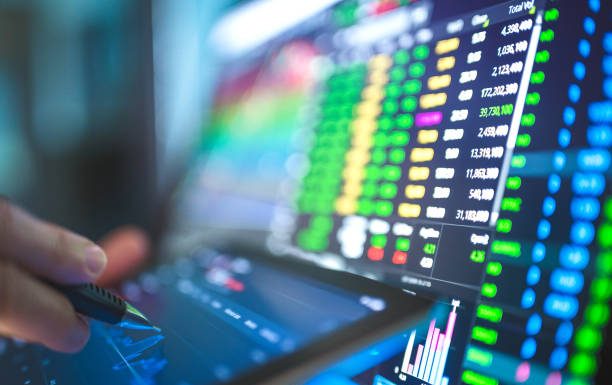 Asian Stocks Cautiously Higher As Debt Ceiling Bill Moves Forward