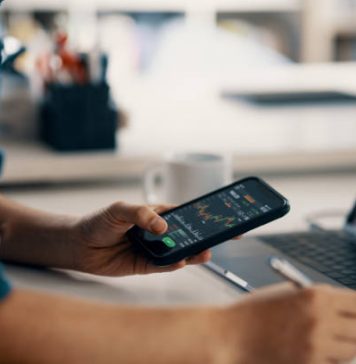 Asian Stocks Edge Past Weak Economic Signals, Chinese Shares Lag