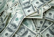 Dollar Steadies After Powell’s Testimony; Sterling Awaits BOE Meeting