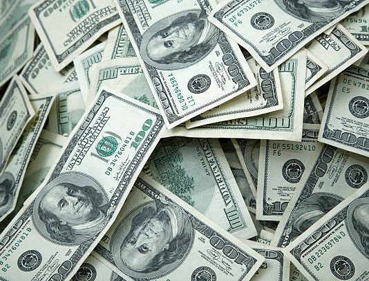 Dollar Steadies After Powell’s Testimony; Sterling Awaits BOE Meeting