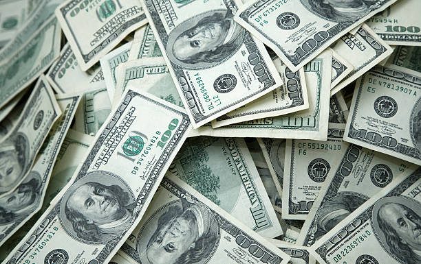 Dollar Steadies After Powell’s Testimony; Sterling Awaits BOE Meeting