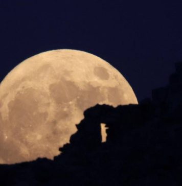 Supermoon Blue Moon 2024: Captivating Global Views