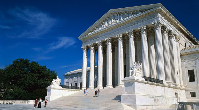 Divided Pro-Govt Lawyers Challenge Federal Constitutional Court Proposal