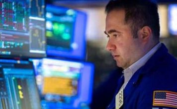 Wall Street Reaches New Records Amid Mixed Trading and Global Economic Tensions